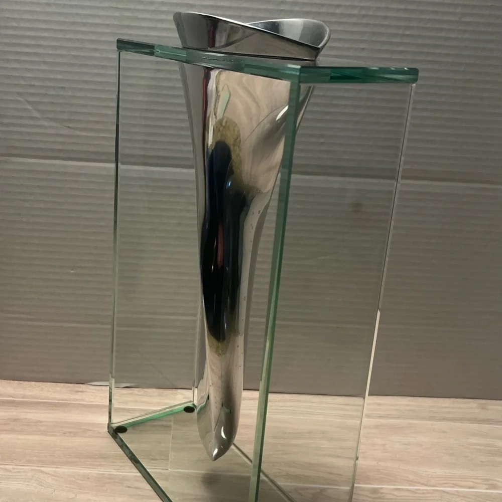 EUC~Vintage Lisa Mori Polished Cast Aluminum and Box Glass Twisted Tornado Vase.